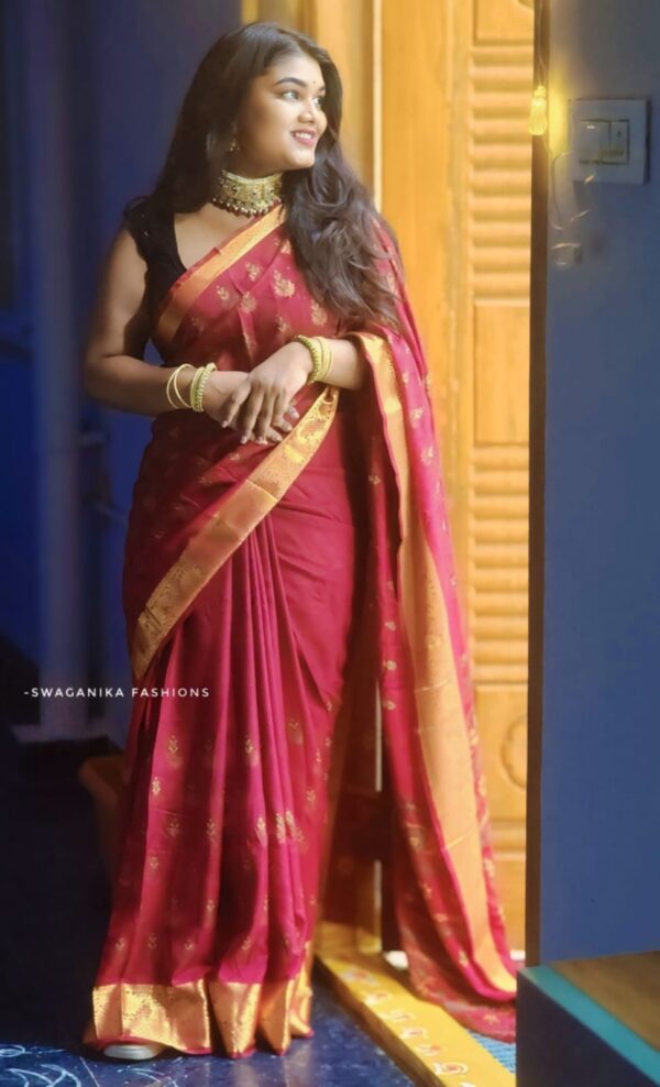 Copper Silk Saree in a rich maroon hue with an elegant golden border - Image 3